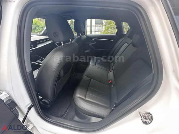 Audi Yetkili Bayiden A3 Sportback Advanced 6965 kmde Boyasız