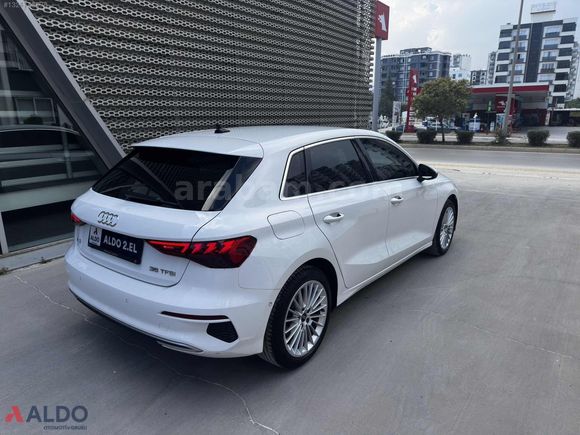 Audi Yetkili Bayiden A3 Sportback Advanced 6965 kmde Boyasız