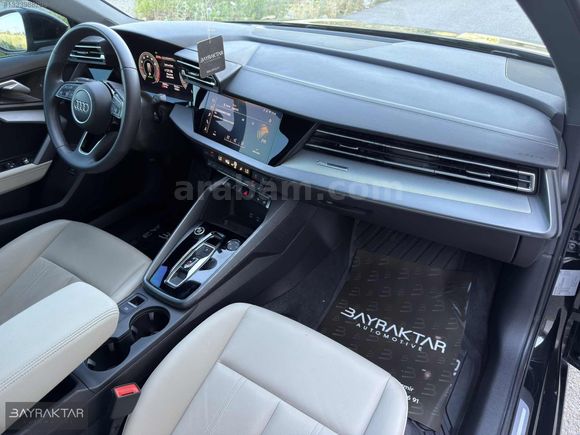 BAYRAKTAR'DAN 2025 AUDI A3 SPORTBACK 35TFSI ADVANCED CAM TAVANLI