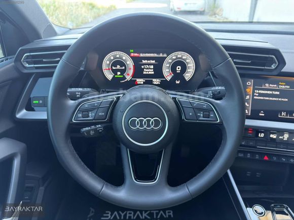 BAYRAKTAR'DAN 2025 AUDI A3 SPORTBACK 35TFSI ADVANCED CAM TAVANLI