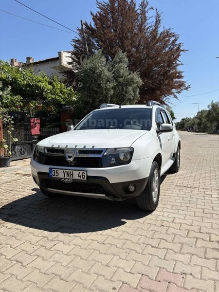 2011 DUSTER 1.5 dCi LAUREATE 4X4 | 203.000 KM | BAKIMLI