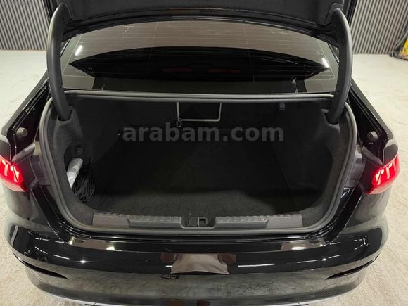 HATASIZ 2023 AUDİ A3 35 TFSI CAM TAVAN