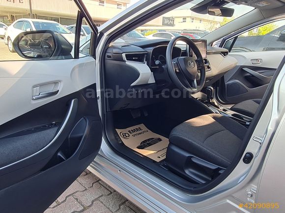 2025 TOYOTA COROLLA 1.5 DREAM MULTIDRIVE-S SADECE 17 BİNDE