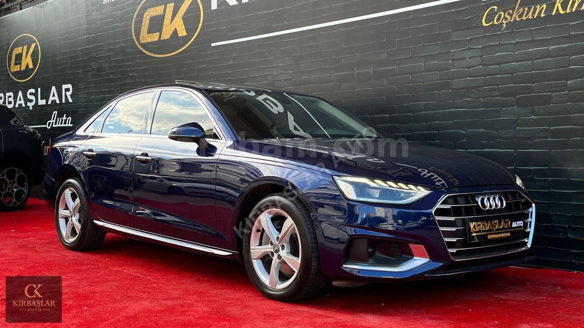 Galeriden Audi A4 Sedan 40 TDI Advanced 2020 Model Antalya 87.000 km Mavi 2