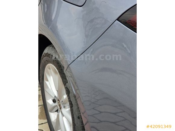 FULL YETKİLİ SERVİS BAKIMLI 98 BİN KM DE ÇOK TEMİZ.