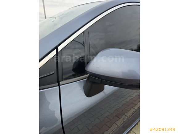 FULL YETKİLİ SERVİS BAKIMLI 98 BİN KM DE ÇOK TEMİZ.