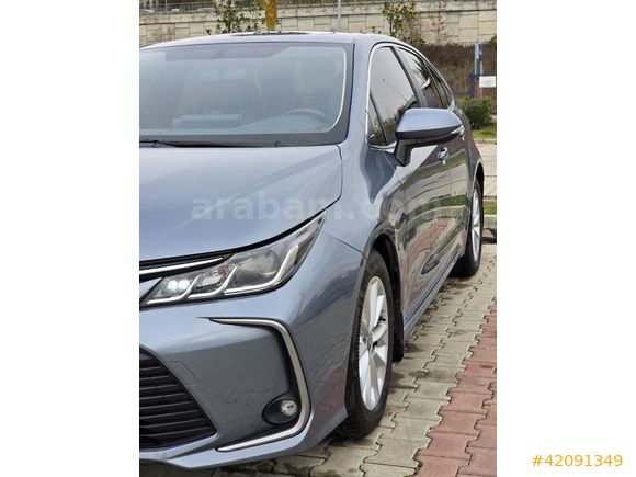 FULL YETKİLİ SERVİS BAKIMLI 98 BİN KM DE ÇOK TEMİZ.