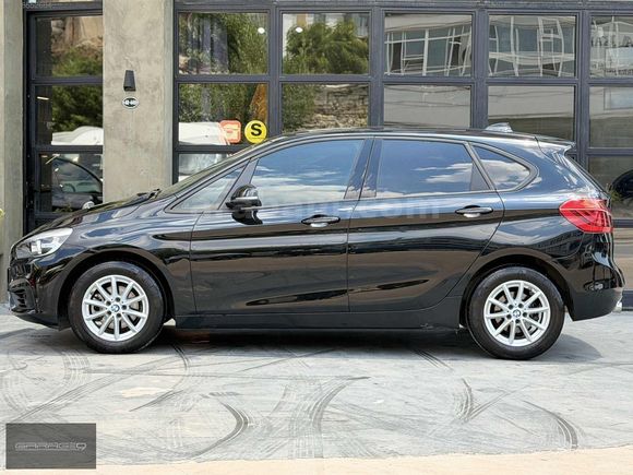 GARAGE9 2017 BMW 216D ACTIVE TOURER G.GÖRÜŞ CAPLAY DERİ KOLTUK