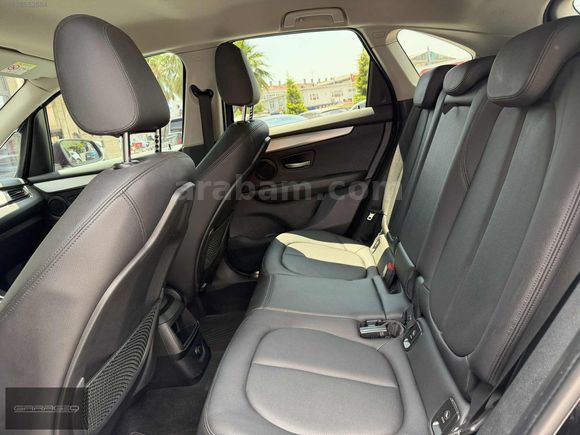 GARAGE9 2017 BMW 216D ACTIVE TOURER G.GÖRÜŞ CAPLAY DERİ KOLTUK