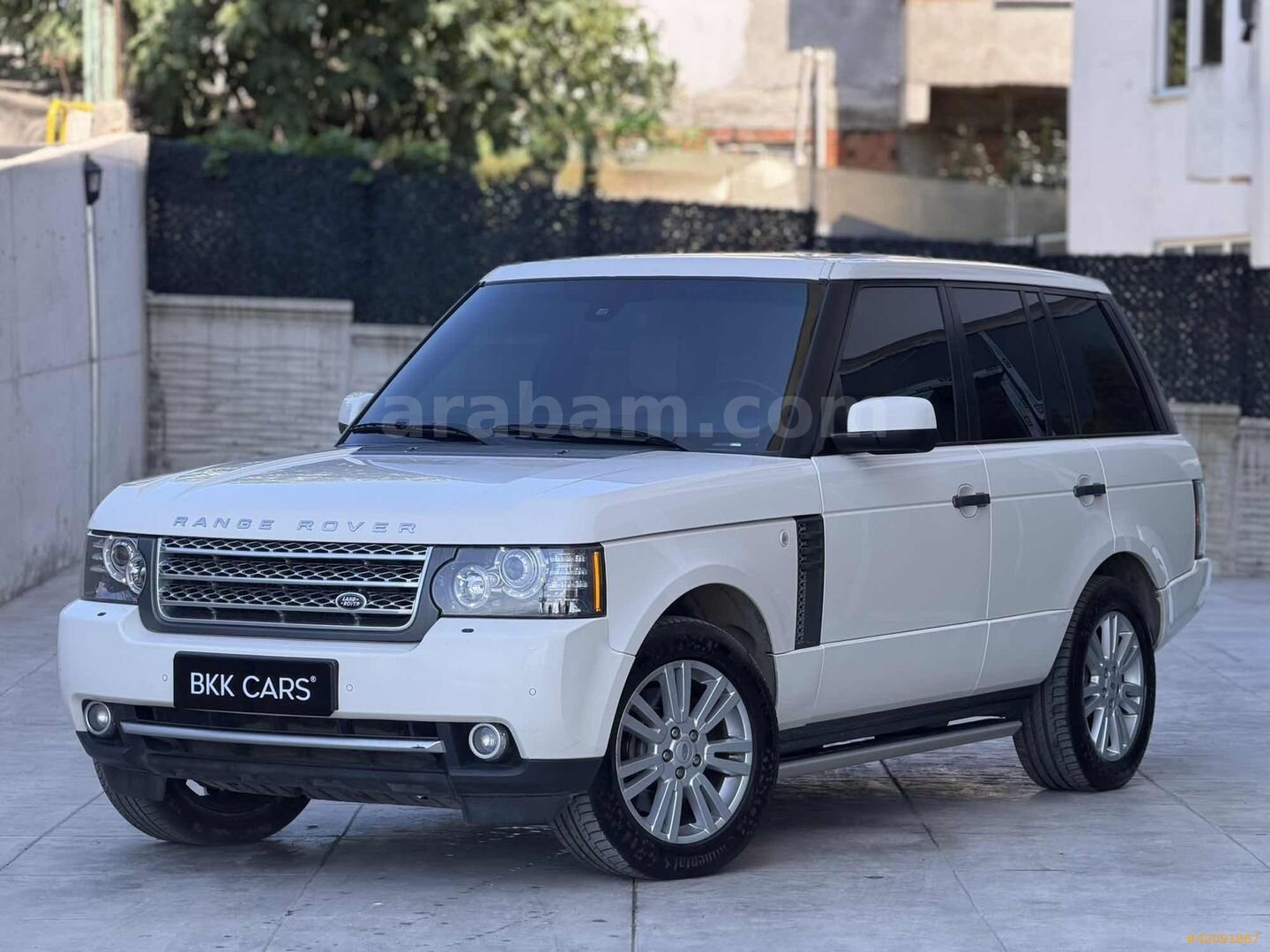 Galeriden Land Rover Range 3.6 TDV8 Vogue 2010 Model Samsun 320.000 km Beyaz 1