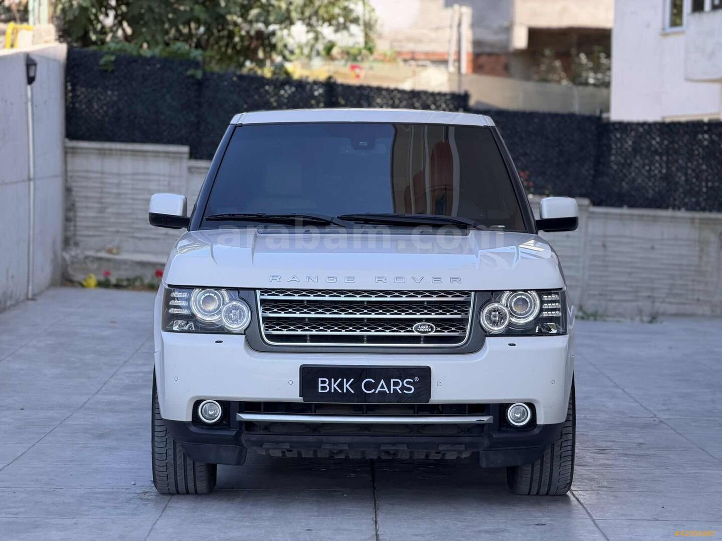 Galeriden Land Rover Range 3.6 TDV8 Vogue 2010 Model Samsun 320.000 km Beyaz 2