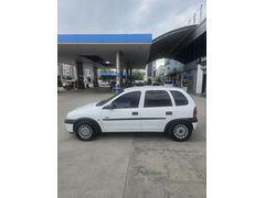 Memurdan Opel Corsa 1.4 GLS 2000 Model