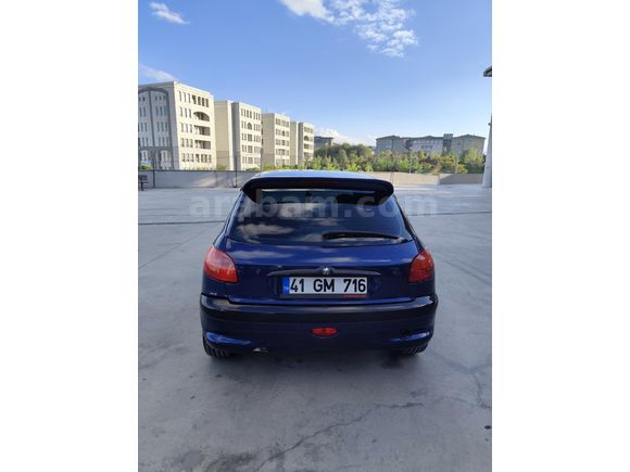 DÜŞÜK KM TEMİZ AİLE ARACI DOSTA GİDER