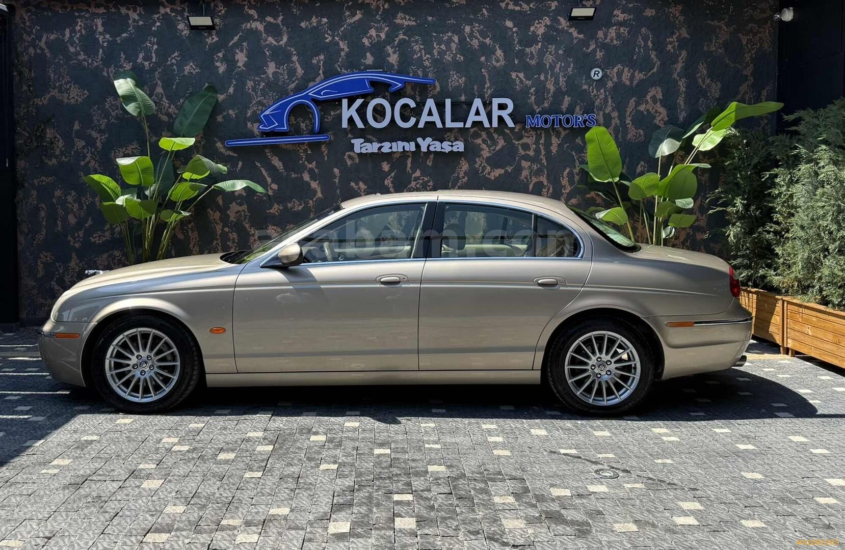 Galeriden Jaguar S-Type 2.5 2005 Model Ankara 90.000 km Bej 7