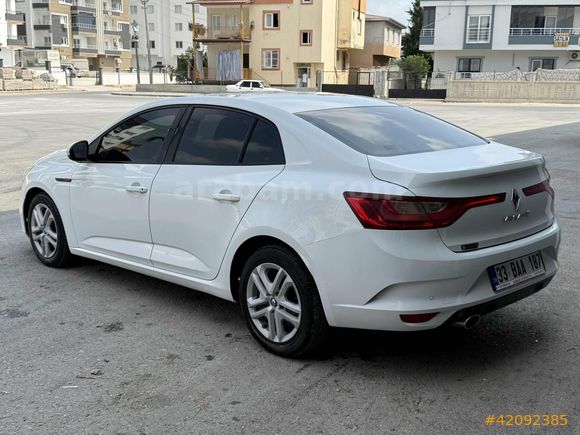 GÜLAL AUTO'DAN HATASIZ BOYASIZ MEGANE 4