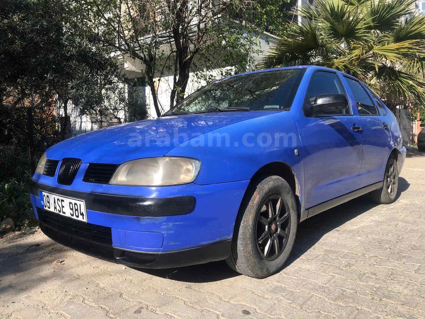 Galeriden Seat Cordoba 1.6 Stella 2000 Model Aydın 290.000 km Mavi 1
