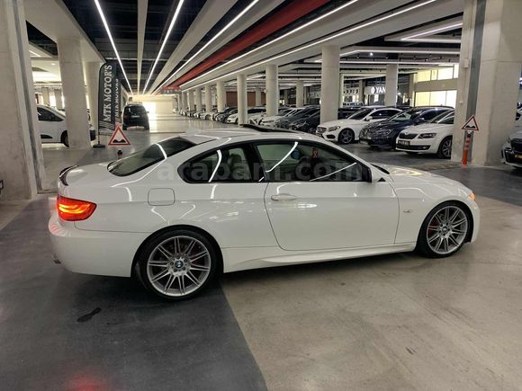 SADECE 195.000 KM DE,BEJ DERİ, E92 KASA