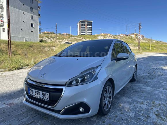 Otomatik Peugeot 208  2017 Model 