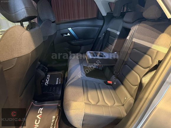 2023 MODEL 23.000 KM e-C4 SHİNE BOLD