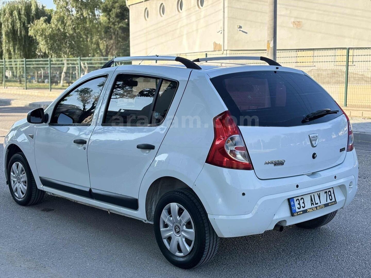 Galeriden Dacia Sandero 1.4 Ambiance 2009 Model Afyonkarahisar 164.000 km Beyaz 6