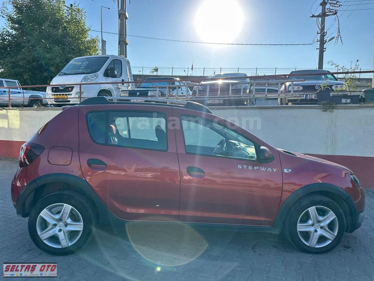 Galeriden Dacia Sandero 1.5 dCi Stepway 2016 Model Yalova 218.000 km Kırmızı 3