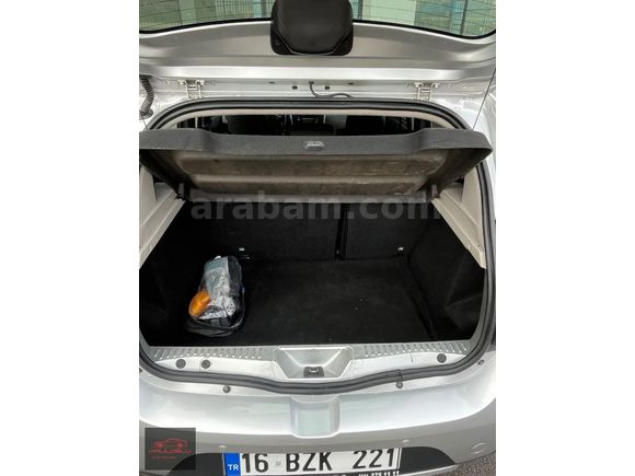 DACİA STEPWAY 1.5 DCI 90BG MAKYAJLI KASA EMSALSİZ TEMİZLİKTE