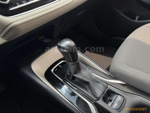 KOÇOĞLU'DAN 2021 HATASIZ Toyota Corolla 1.5 Flame Multidrive S