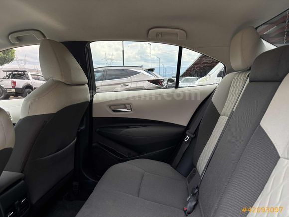 KOÇOĞLU'DAN 2021 HATASIZ Toyota Corolla 1.5 Flame Multidrive S