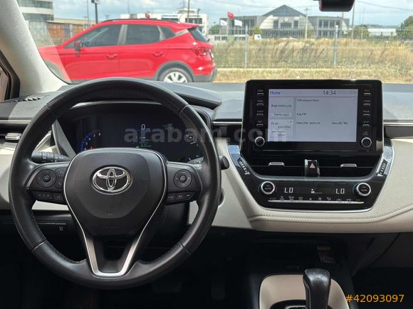 KOÇOĞLU'DAN 2021 HATASIZ Toyota Corolla 1.5 Flame Multidrive S