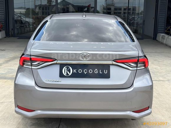 KOÇOĞLU'DAN 2021 HATASIZ Toyota Corolla 1.5 Flame Multidrive S