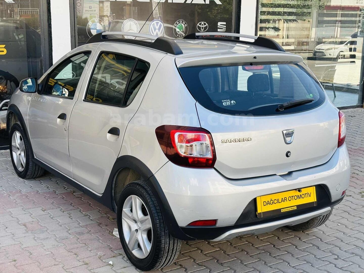 Galeriden Dacia Sandero 1.5 dCi Stepway 2015 Model Ankara 111.500 km Gri 3