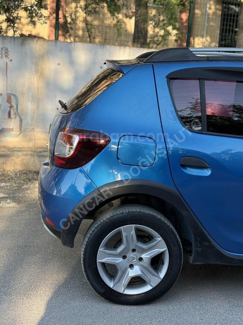 Galeriden Dacia Sandero 1.5 dCi Stepway 2015 Model Uşak 212.000 km Mavi 3