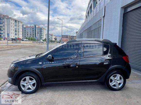GALERİ 52 DEN 2015 MODEL 44 BİNDE HATASZ BOYASIZ Stepway 1.5 DCİ
