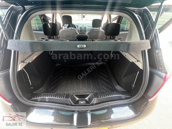 GALERİ 52 DEN 2015 MODEL 44 BİNDE HATASZ BOYASIZ Stepway 1.5 DCİ