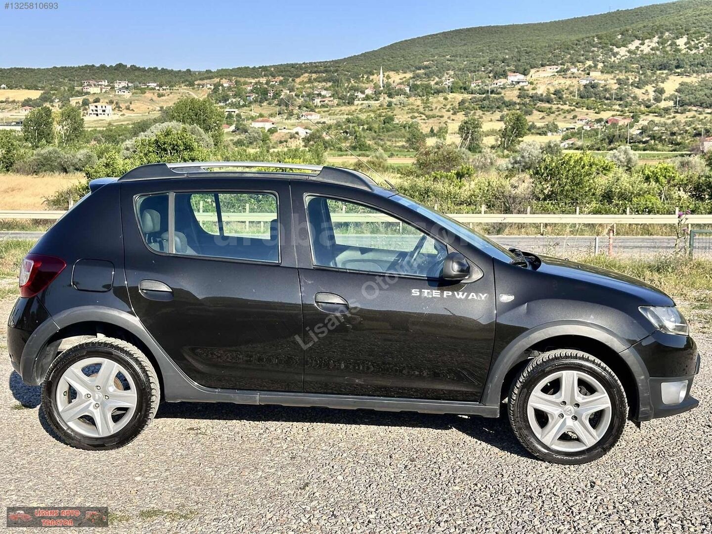 Galeriden Dacia Sandero 1.5 dCi Stepway 2013 Model Tokat 143.000 km Siyah 5