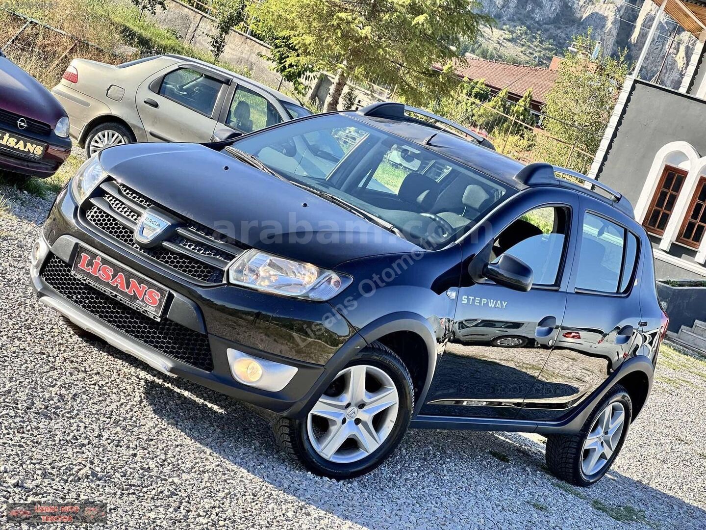 Galeriden Dacia Sandero 1.5 dCi Stepway 2013 Model Tokat 143.000 km Siyah 2