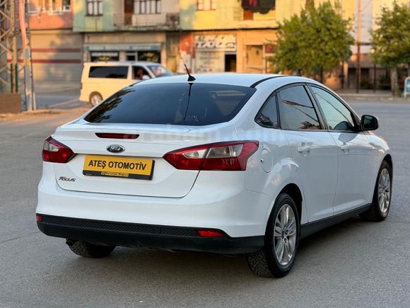 2014 MODEL HATASIZ FORD FOCUS 1.6 TDCİ TREND X FUL BAKIMLI