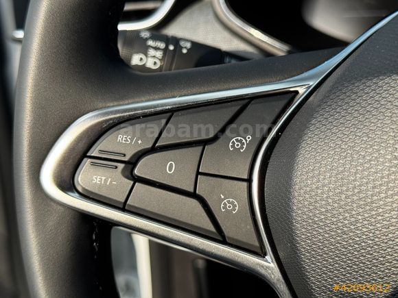 2025 CLİO 1.0 TCE EVOLUTİON GRS2*BOYASIZ 7.300KM G.GÖRÜŞ*CARPLAY