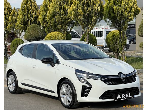 2025 CLİO 1.0 TCE EVOLUTİON GRS2*BOYASIZ 7.300KM G.GÖRÜŞ*CARPLAY