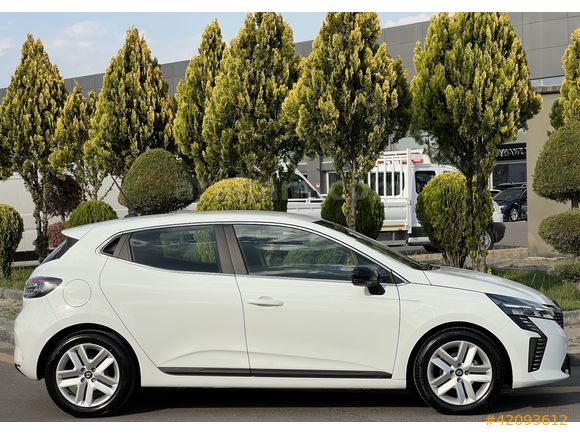 2025 CLİO 1.0 TCE EVOLUTİON GRS2*BOYASIZ 7.300KM G.GÖRÜŞ*CARPLAY