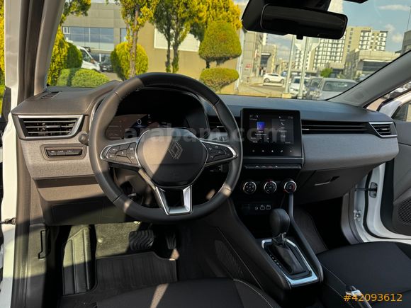 2025 CLİO 1.0 TCE EVOLUTİON GRS2*BOYASIZ 7.300KM G.GÖRÜŞ*CARPLAY