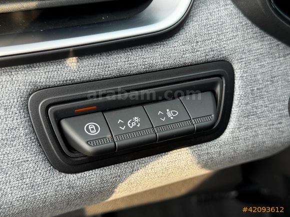 2025 CLİO 1.0 TCE EVOLUTİON GRS2*BOYASIZ 7.300KM G.GÖRÜŞ*CARPLAY