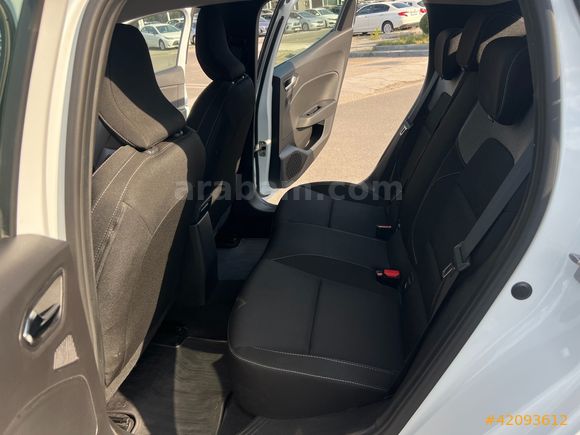 2025 CLİO 1.0 TCE EVOLUTİON GRS2*BOYASIZ 7.300KM G.GÖRÜŞ*CARPLAY
