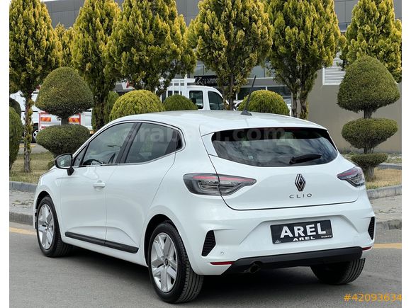 2025 CLİO 1.0 TCE EVOLUTİON GRS2*BOYASIZ 6.100KM G.GÖRÜŞ*CARPLAY