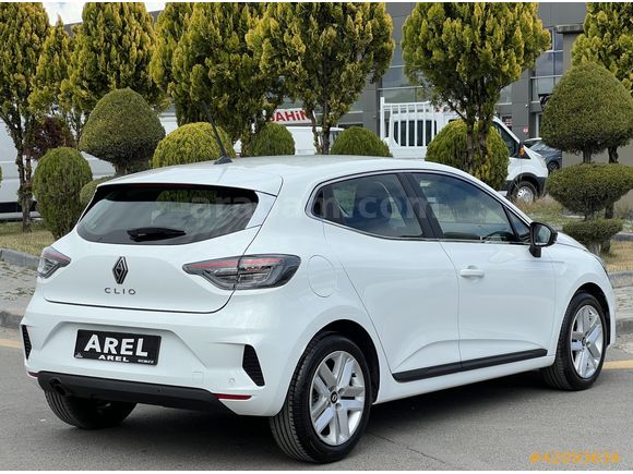 2025 CLİO 1.0 TCE EVOLUTİON GRS2*BOYASIZ 6.100KM G.GÖRÜŞ*CARPLAY