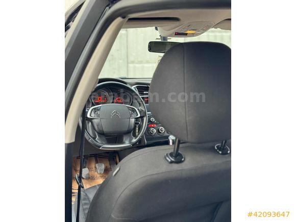 DOLULAR DOLUSU 2011 C4 1.6 HDI CONFORT