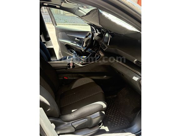 Sahibinden Peugeot 3008  Active prime 1.2 puretech 2023 Model 