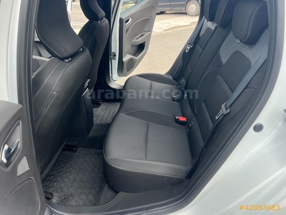 2025 CLİO 1.0 TCE EVOLUTİON GRS2*BOYASIZ 8.900KM G.GÖRÜŞ*CARPLAY
