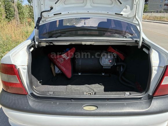 Sahibinden Opel Vectra 2.0 GLS 1998 Model 