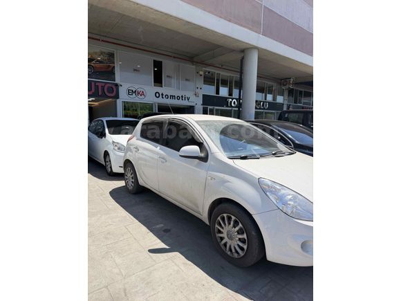 Sahibinden Hyundai i20 Troy 1.4 CRDi Mode 2012 Model 